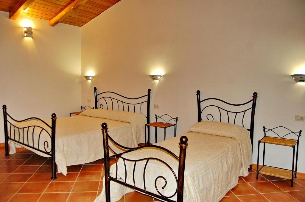 Li Teggi Turismo Rurale San Teodoro  Zimmer foto